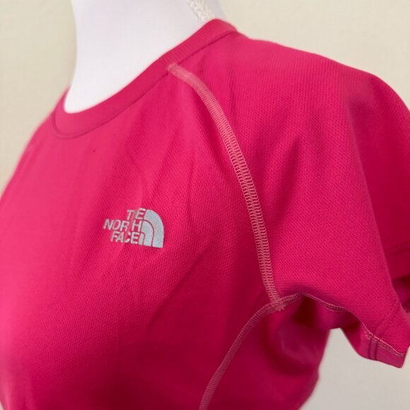 The North Face Short Sleeve Top | Bright Pink | Sz Small | Sporty & Activewear - Picture 2 of 6